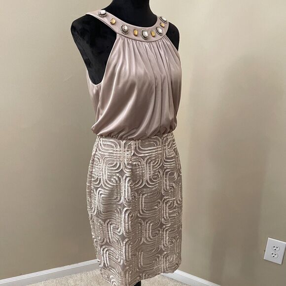 Jessica Howard Evenings Halter Cocktail Dress Satin Embellished Size 8 *Flaw* - Picture 2 of 16